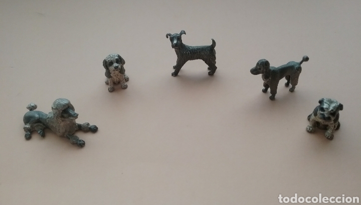 Antig&uuml;edades: Lote de 5 perros en miniatura en plata. - Foto 1