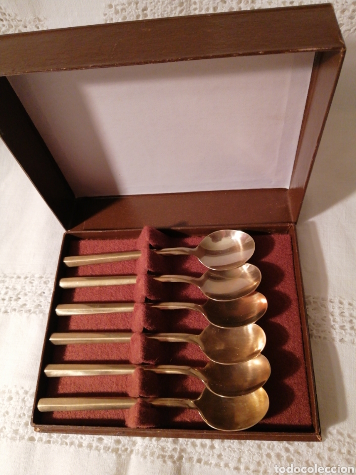 Antig&uuml;edades: 6 cucharillas con estuche. Chapadas bronce. 11 cm. - Foto 1
