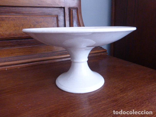 Antig&uuml;edades: ANTIGUO CENTRO DE MESA DE CERAMICA CUARTEADA - Foto 2