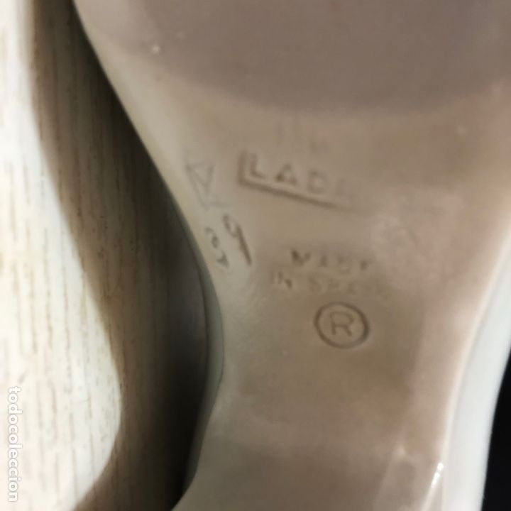 Antig&uuml;edades: REF: PP124 &ldquo;BOTA DE SE&Ntilde;ORA&rdquo; LLADR&Oacute; - Foto 9
