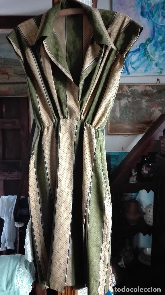 Antig&uuml;edades: Conjunto de vestido y chaqueta - Foto 2