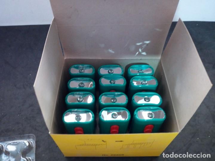Antig&uuml;edades: CAJA DE ANTIGUAS LINTERNAS. SONCA. SUPER FLASHMATE. SIN USAR - Foto 2