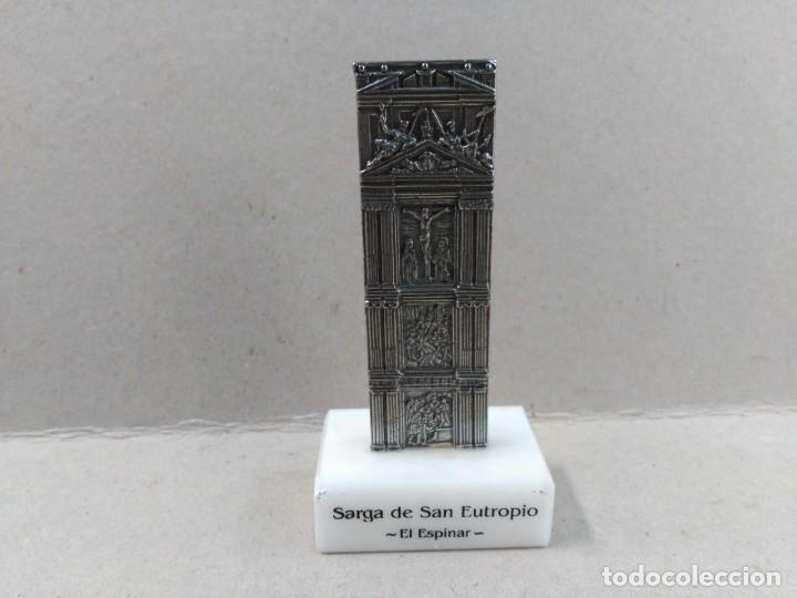 Antig&uuml;edades: SARGA DE SAN EUTROPIO, EL ESPINAR, EN METAL Y BASE DE MARMOL - Foto 2