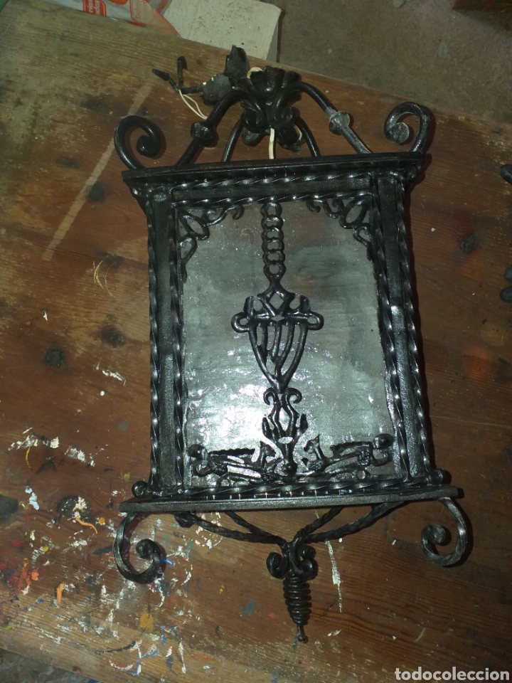 Antig&uuml;edades: Farol de forja con cristal - Foto 2