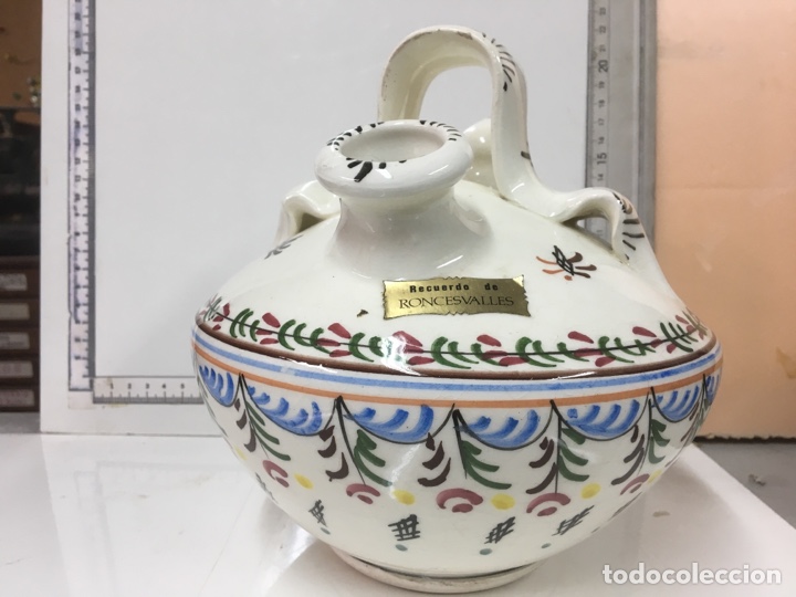 Antig&uuml;edades: Botijo cer&aacute;mica Roncesvalles - Foto 2