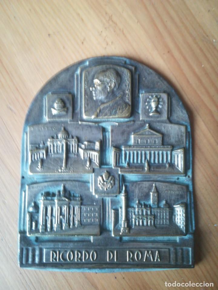 Antig&uuml;edades: Placa metal recuerdo roma - Foto 1