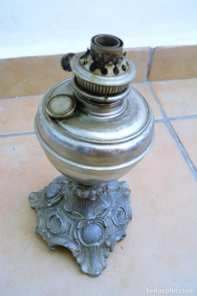 Antig&uuml;edades: Antiguo Quinqu&eacute; Bronce - Lat&oacute;n - Base labrada - Foto 2