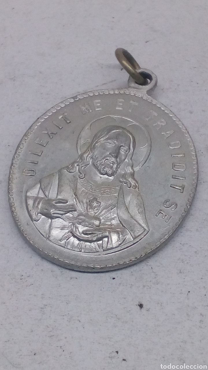 Antig&uuml;edades: Medalla relogiosa - Foto 1