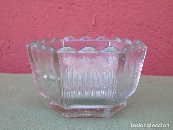Antig&uuml;edades: ANTIGUO AZUCARERO DE CRISTAL, HEXAGONAL. - Foto 1