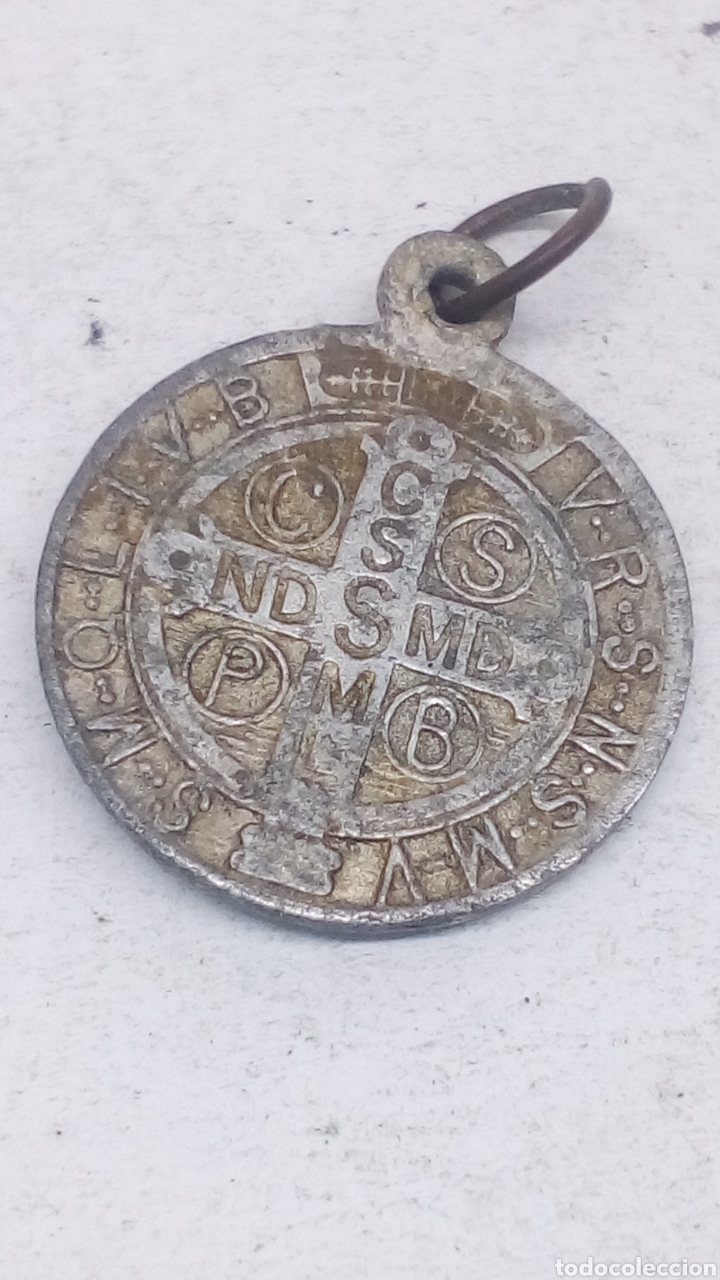 Antig&uuml;edades: Medalla religiosa - Foto 2