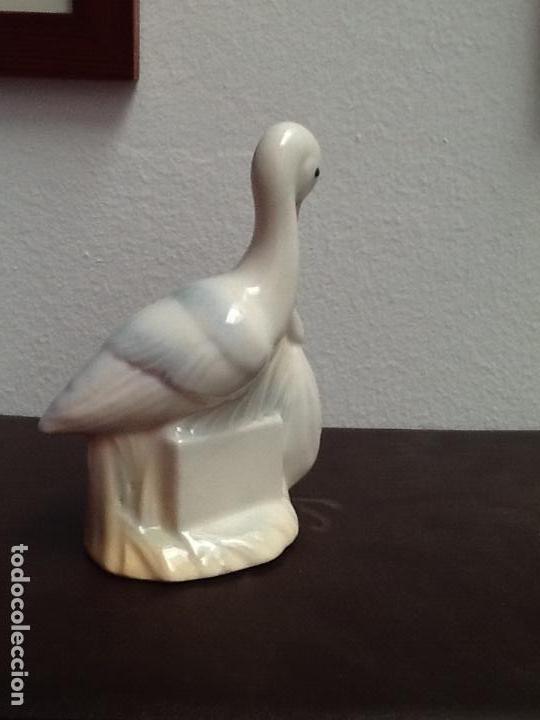 Antig&uuml;edades: FIGURA DE CIG&Uuml;E&Ntilde;A CON BEBE - Foto 2