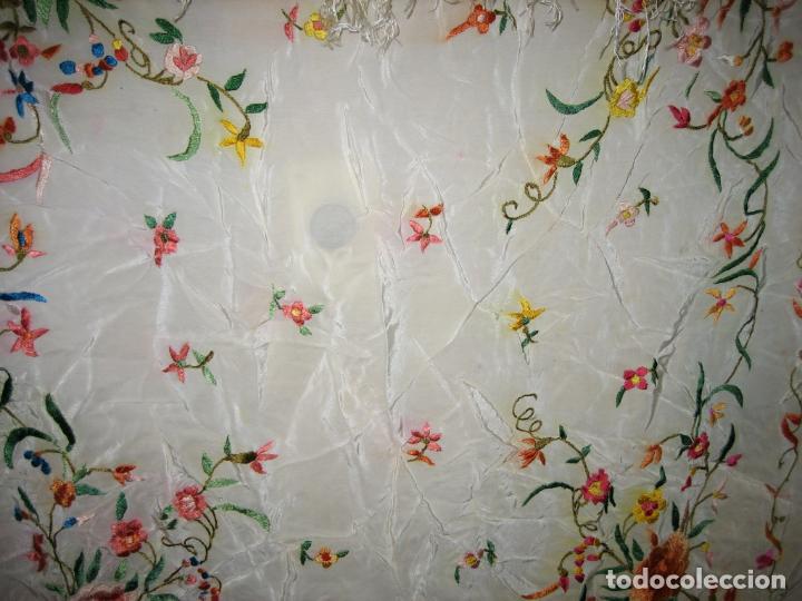 Antig&uuml;edades: Antiguo mant&oacute;n bordado a mano - Foto 9