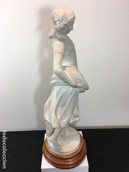 Antig&uuml;edades: Figura de yeso esmaltado - Foto 5