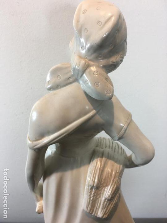 Antig&uuml;edades: Figura de yeso esmaltado - Foto 7