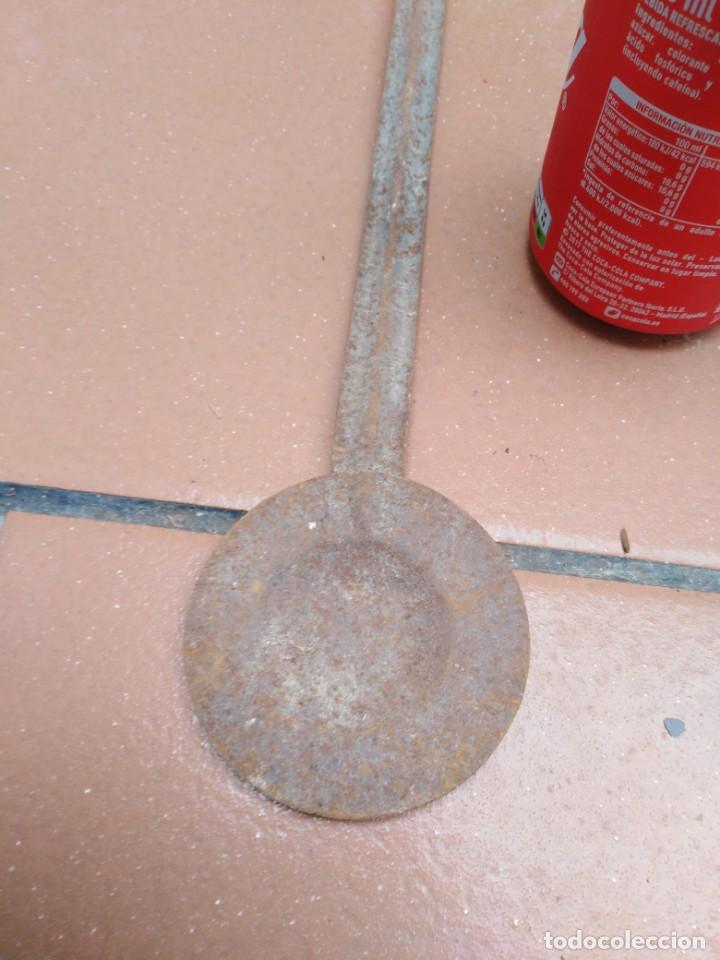 Antig&uuml;edades: cuchara o badileta 35cm - Foto 3