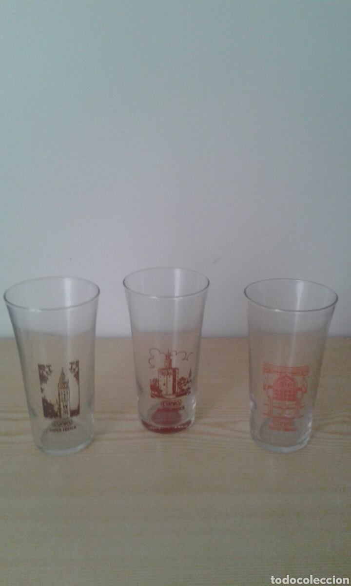 Oggetti Antichi: Vasos de leche cunia, lote de 3 unds, serigrafiados ( 14,5 cm de altura ).