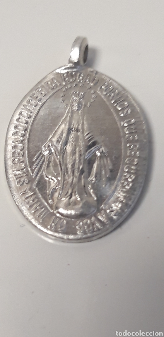 Antig&uuml;edades: Medalla de aluminio Virgen Maria - Foto 1