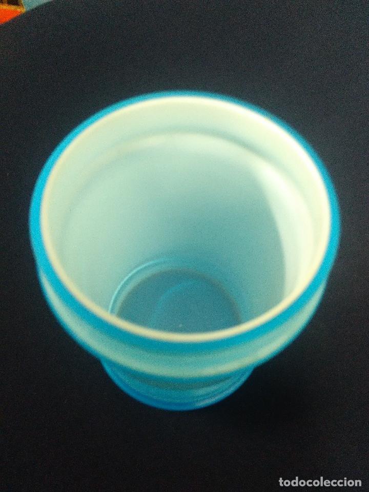 Antig&uuml;edades: TARRO OPALINA CRISTAL DOBLADO AZUL Y BLANCO - Foto 2