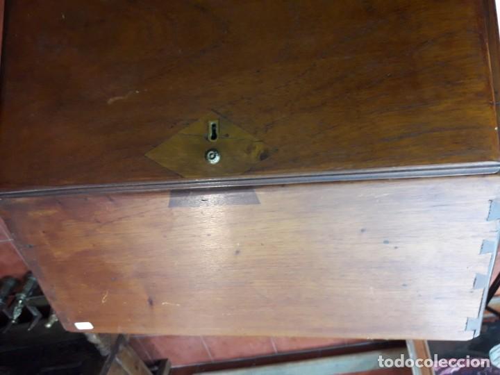Antig&uuml;edades: Peque&ntilde;o escritorio - Foto 8