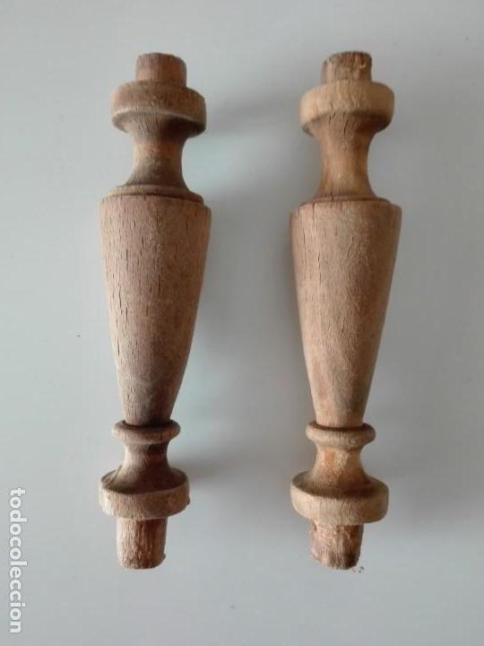 Antig&uuml;edades: PAREJA BALAUSTRES - MADERA DE HAYA
