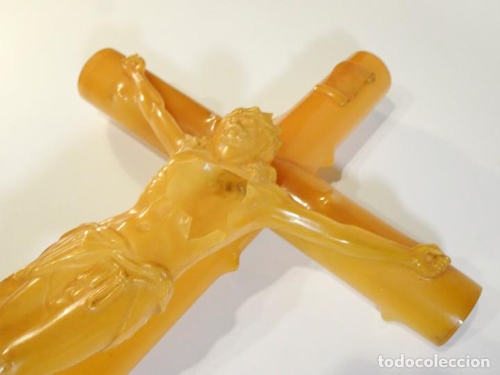 Antig&uuml;edades: CRUCIFIJO DE CELULOIDE defectos - Foto 6