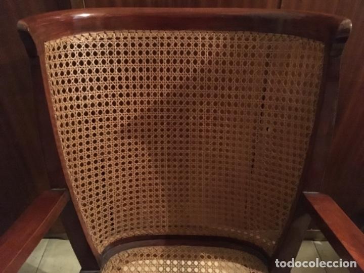 Antig&uuml;edades: ANTIGUO SILL&Oacute;N DE MADERA Y REJILLA - Foto 2