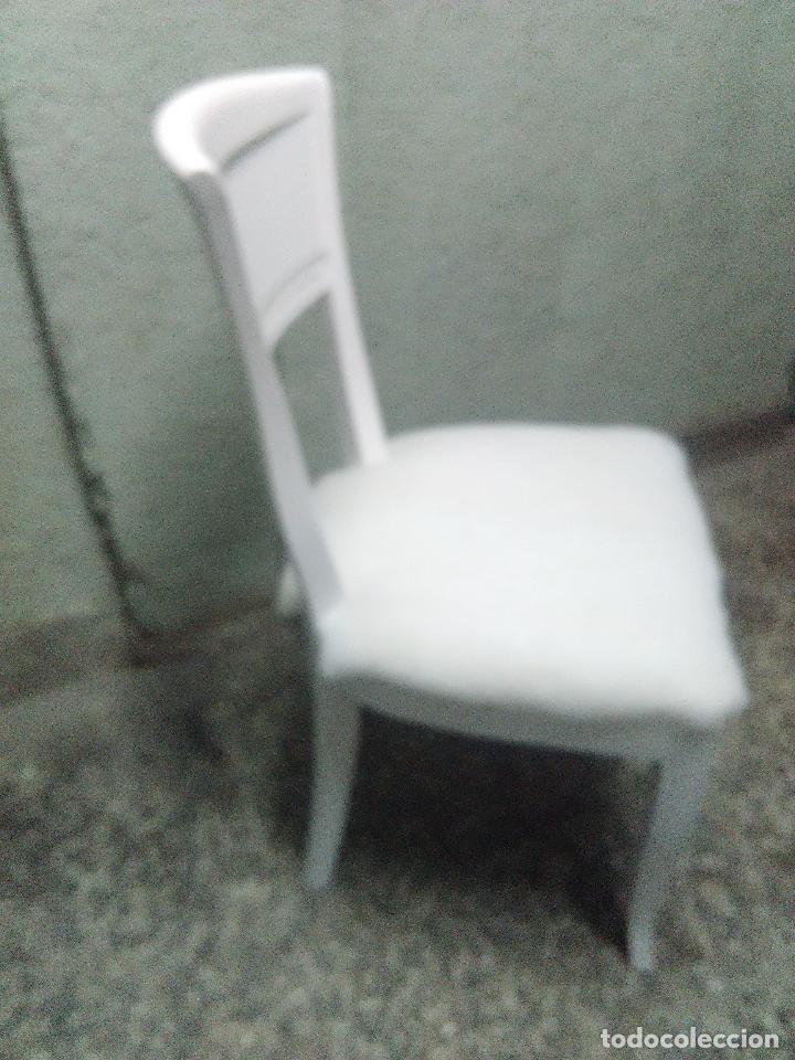 Antig&uuml;edades: 6 SILLAS LACADAS EN BLANCO - Foto 3