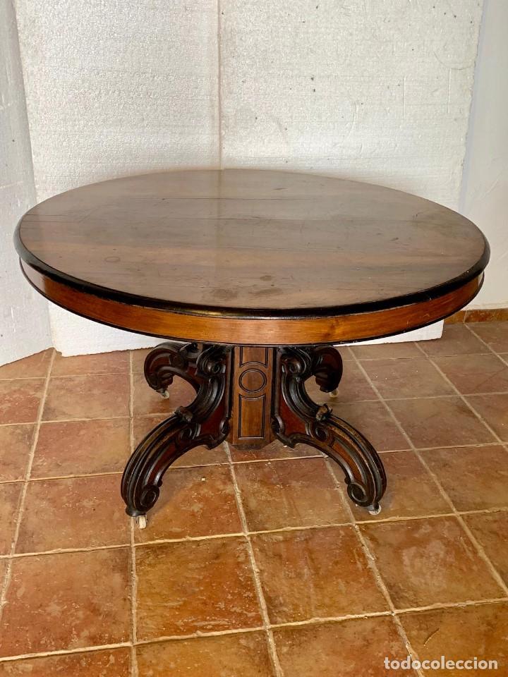 Antig&uuml;edades: MESA DE COMEDOR REDONDA DE NOGAL - Foto 3