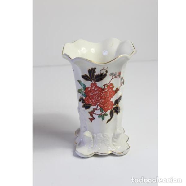 Antig&uuml;edades: Antiguo jarr&oacute;n de porcelana - Foto 2