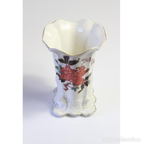 Antig&uuml;edades: Antiguo jarr&oacute;n de porcelana - Foto 3