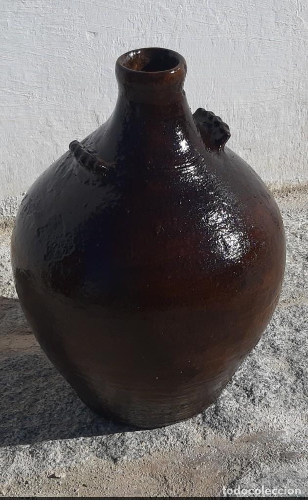 Antiguidades: Antig&uuml;o y centenario recipiente de conservar licor