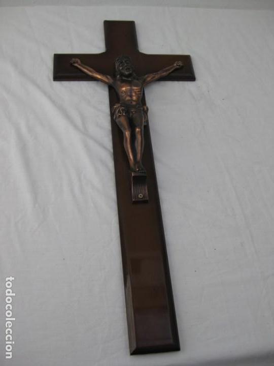 Antig&uuml;edades: Crucifijo para pared. 60cm. - Foto 3