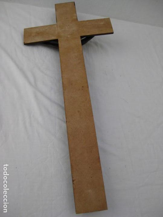 Antig&uuml;edades: Crucifijo para pared. 60cm. - Foto 5