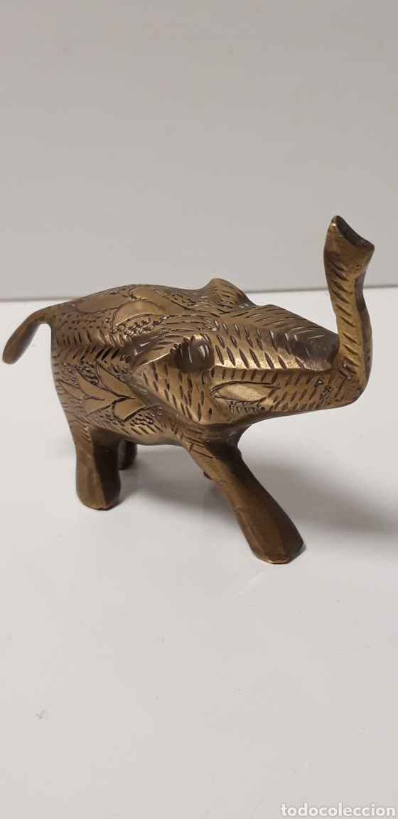 Antig&uuml;edades: Elefante en lat&oacute;n 8x 7,5 cm - Foto 1