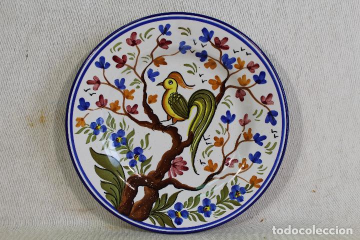 Antig&uuml;edades: plato con pajaro en ceramica - Foto 1