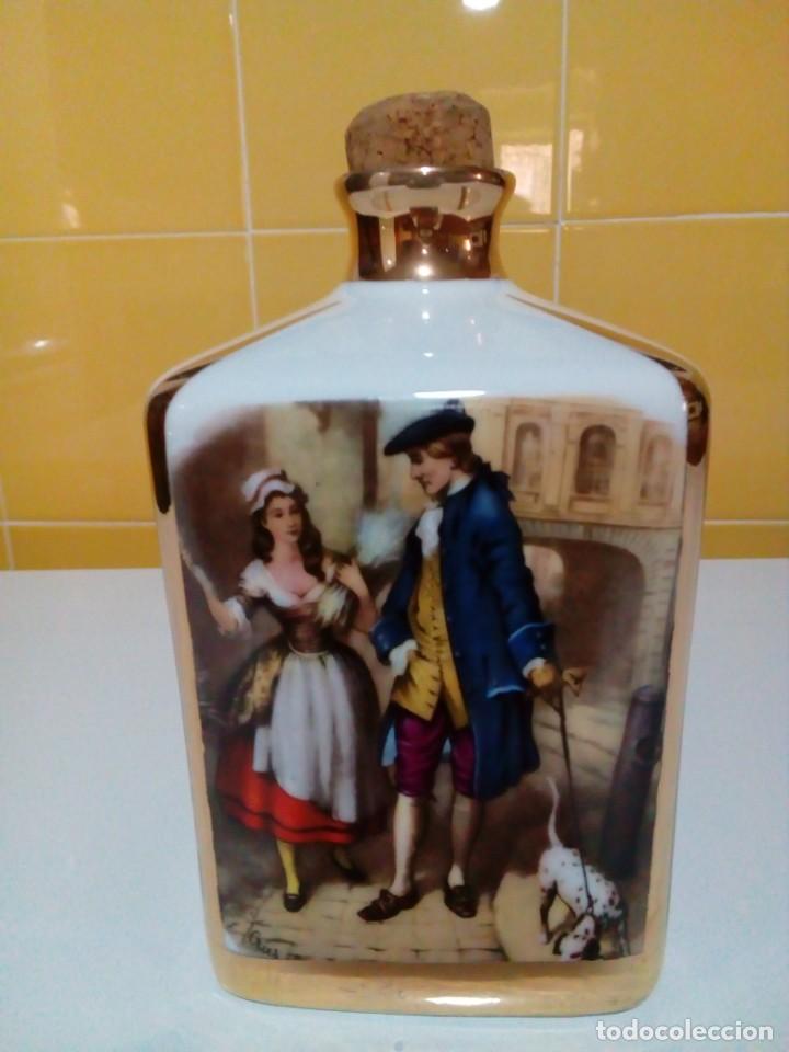 Antig&uuml;edades: BOTELLA FRANCESA DE PORCELANA - Foto 1
