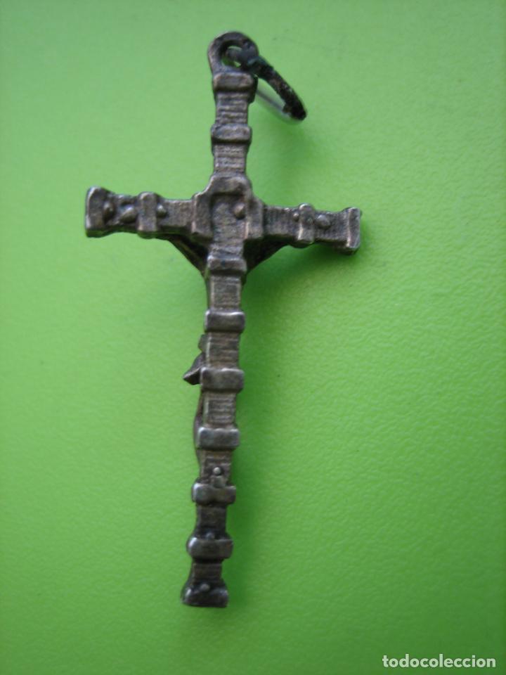 Antig&uuml;edades: Cruz en plata - Foto 2