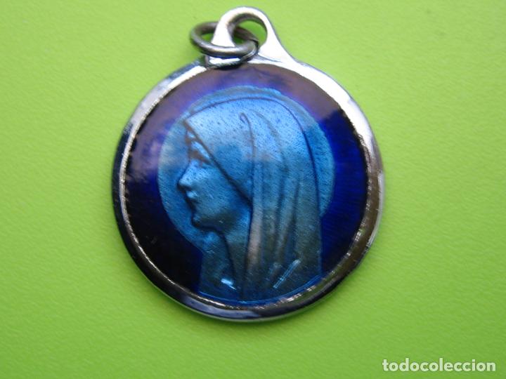 Antig&uuml;edades: Medalla religiosa. M 2,5 cm - Foto 1