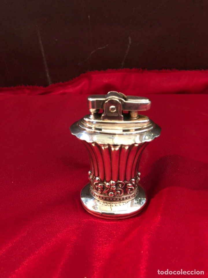 Antig&uuml;edades: Encendedor Ronson plata - Foto 2