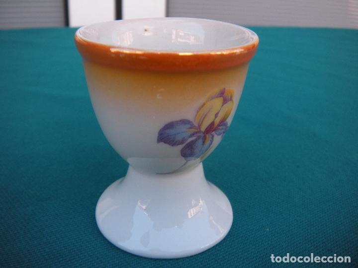 Antig&uuml;edades: HUEVERA DE PORCELANA - Foto 2