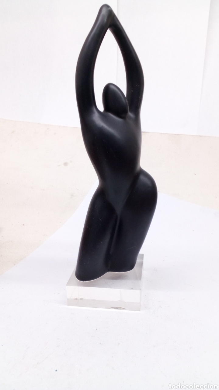 Antig&uuml;edades: Figura de porcelana - Foto 1