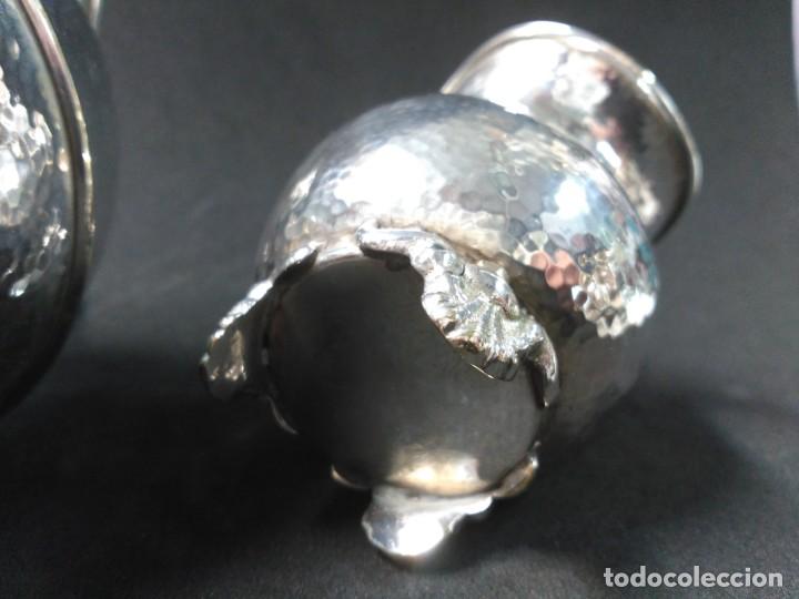 Antig&uuml;edades: TETERA Y LECHERA EN METAL PLATEADO - Foto 9