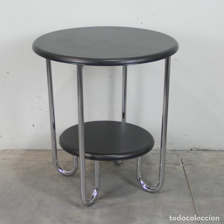 Antig&uuml;edades: Mesa auxiliar estilo Bauhaus. - Foto 3