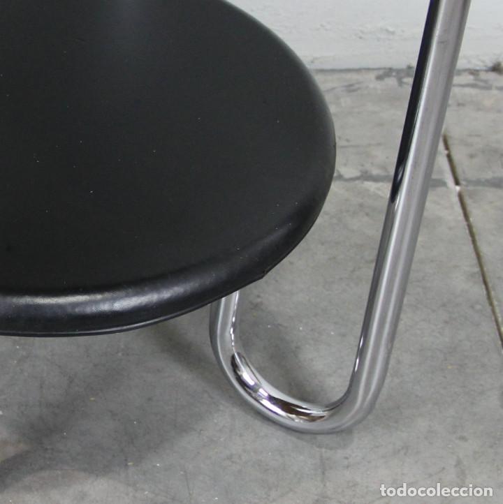 Antig&uuml;edades: Mesa auxiliar estilo Bauhaus. - Foto 4
