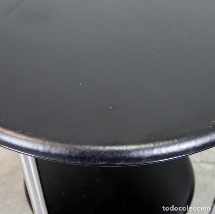 Antig&uuml;edades: Mesa auxiliar estilo Bauhaus. - Foto 5