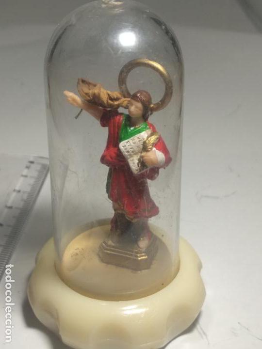 Antig&uuml;edades: Peque&ntilde;o santo en vitrina - Foto 1