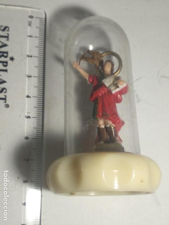 Antig&uuml;edades: Peque&ntilde;o santo en vitrina - Foto 2
