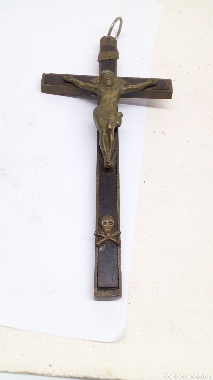 Antig&uuml;edades: Crucifijo de bronce y madera - Foto 2