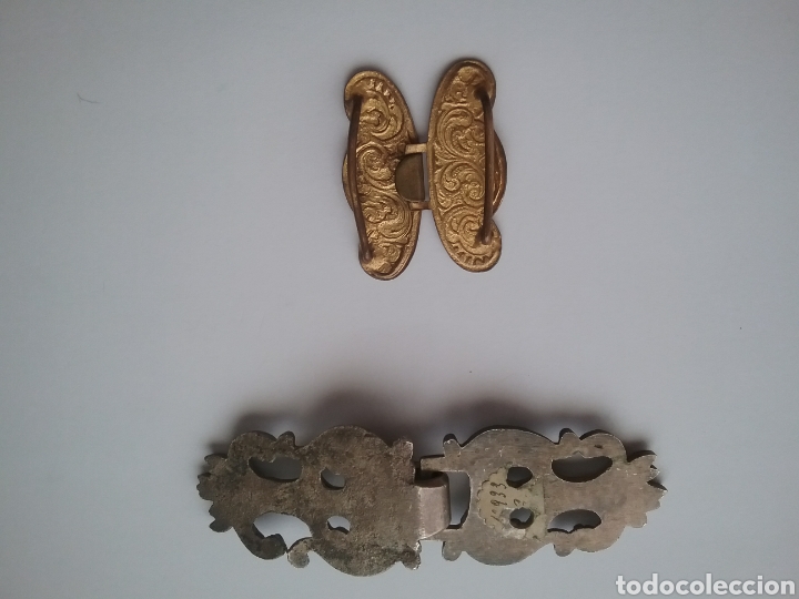 Antig&uuml;edades: Pareja de hebillas antiguas. - Foto 2