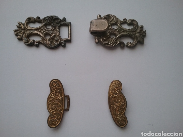 Antig&uuml;edades: Pareja de hebillas antiguas. - Foto 3